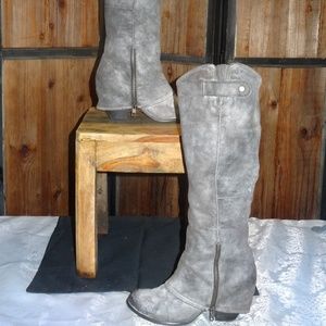 Fergie Ledger Sz 8.5 Gray Boots